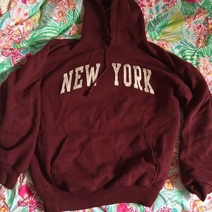 Brandy Melville new york hoodie maroon color worn a few times oversized